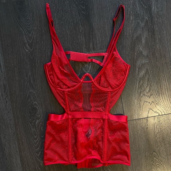 Victoria Secret VERY SEXY Chantilly Lace Corset - Picture 2 of 8